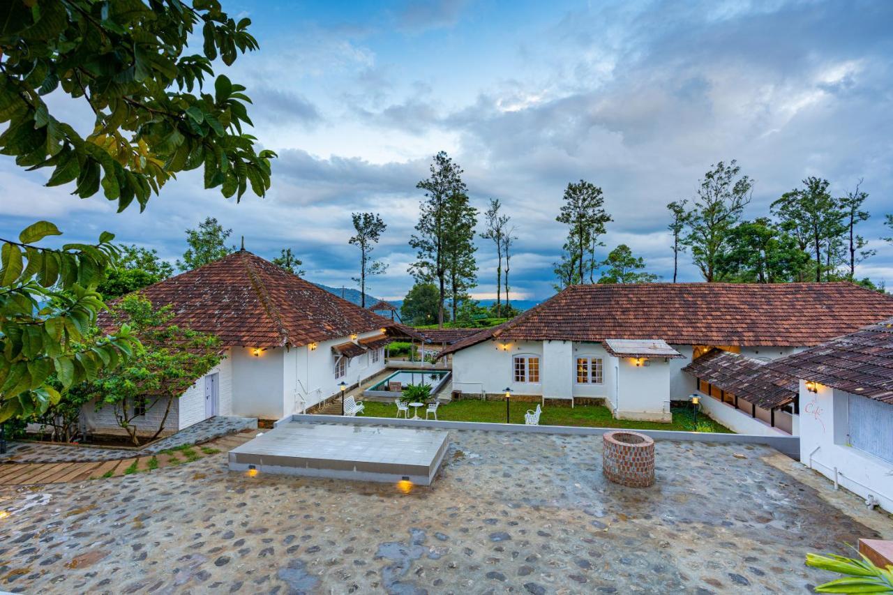 Zostel Plus Wayanad Kalpetta Luaran gambar